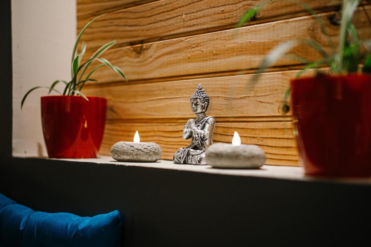 L'Alcove Du 510 - Spa - Chambre Romantique - Sauna - Salle De Jeux มงโตบ็อง ภายนอก รูปภาพ