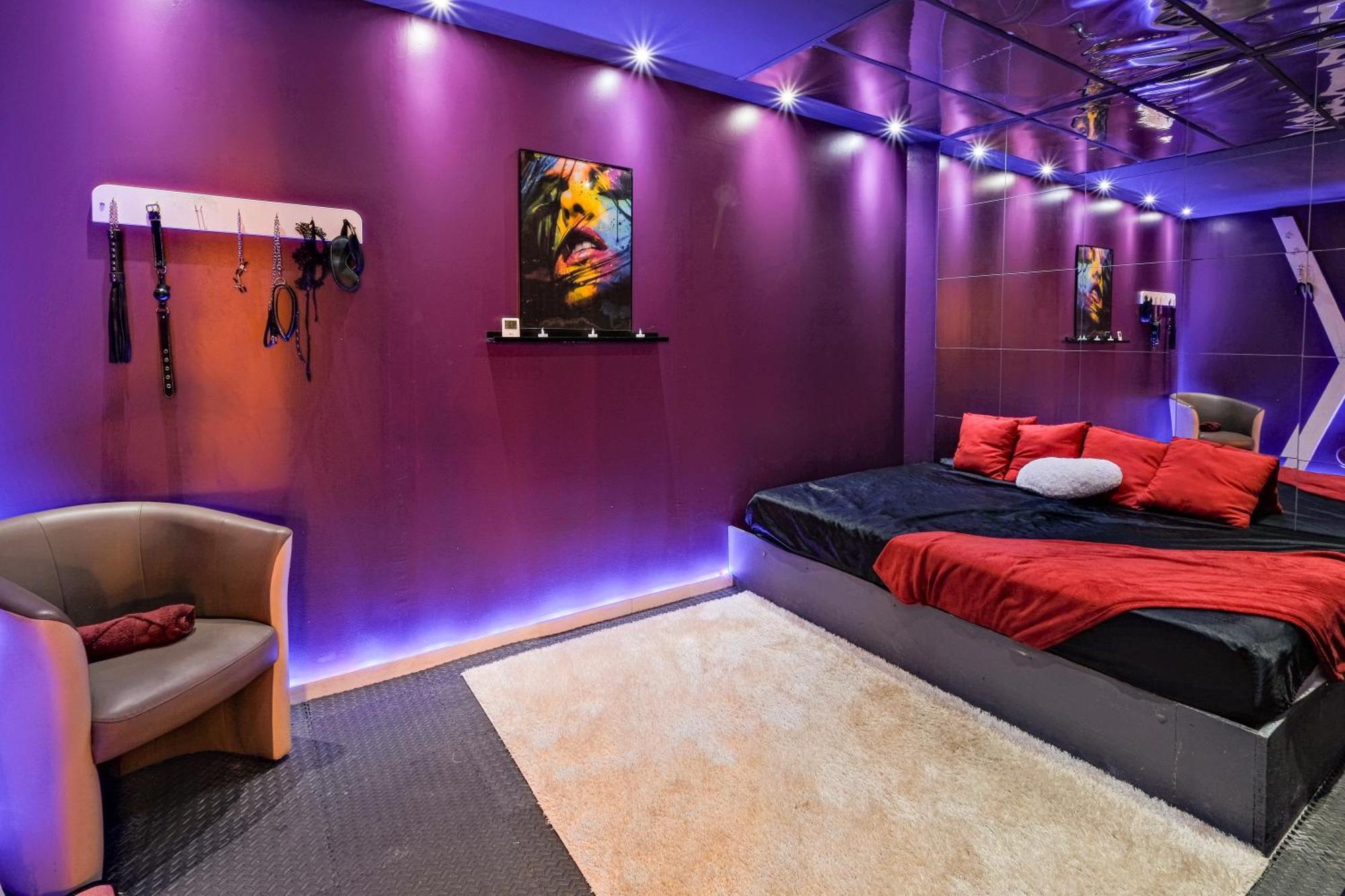 L'Alcove Du 510 - Spa - Chambre Romantique - Sauna - Salle De Jeux มงโตบ็อง ภายนอก รูปภาพ