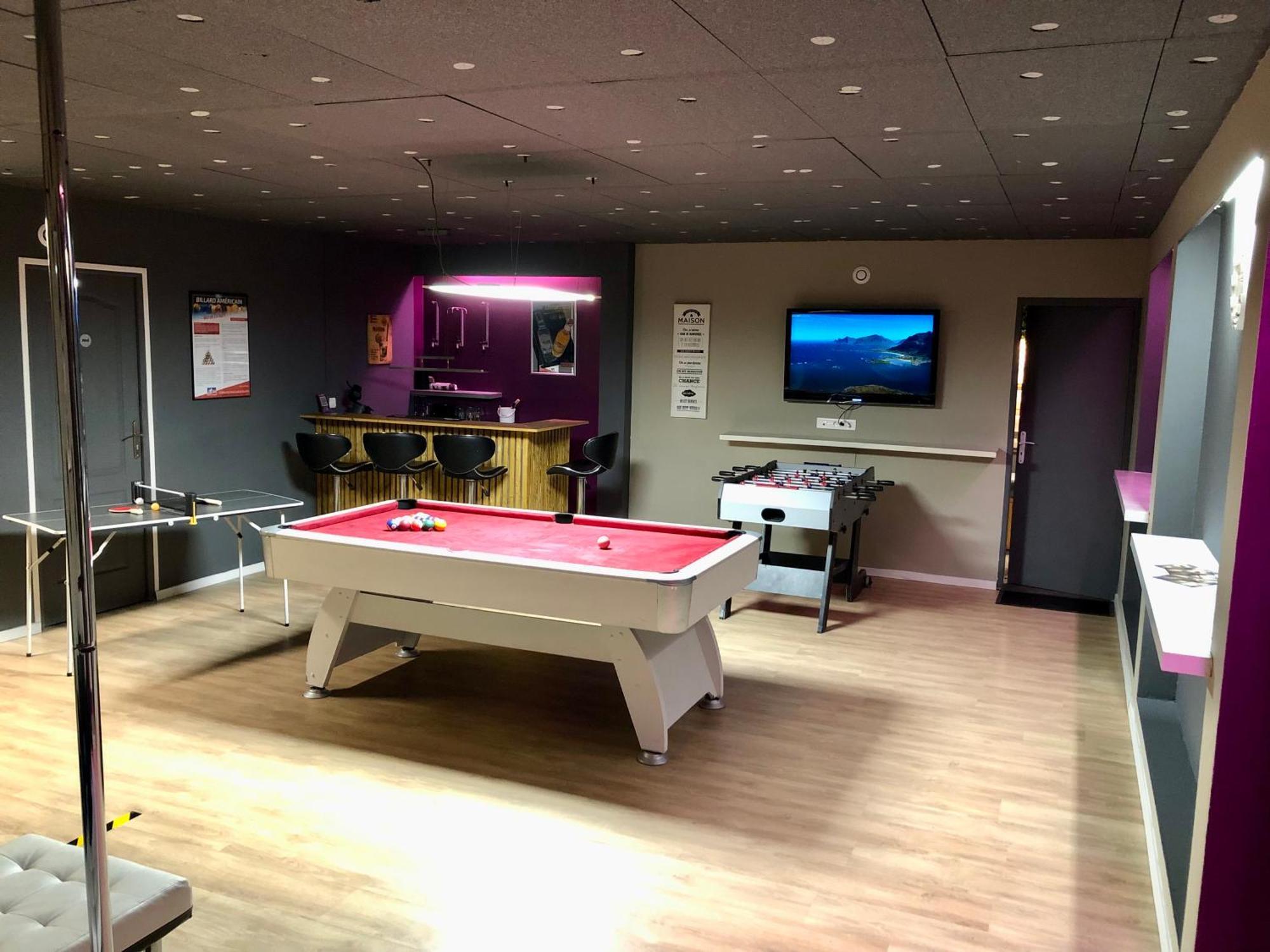 L'Alcove Du 510 - Spa - Chambre Romantique - Sauna - Salle De Jeux มงโตบ็อง ภายนอก รูปภาพ